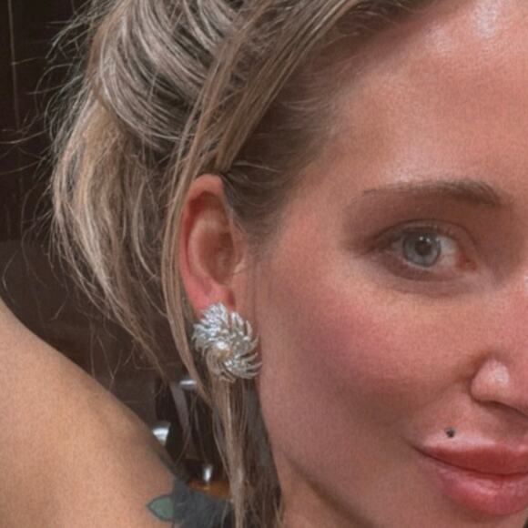 Vintage Sarah Coventry Silver Pinwheel Clip On Earrings 1962 Faux Pearl Retro - Picture 9 of 14